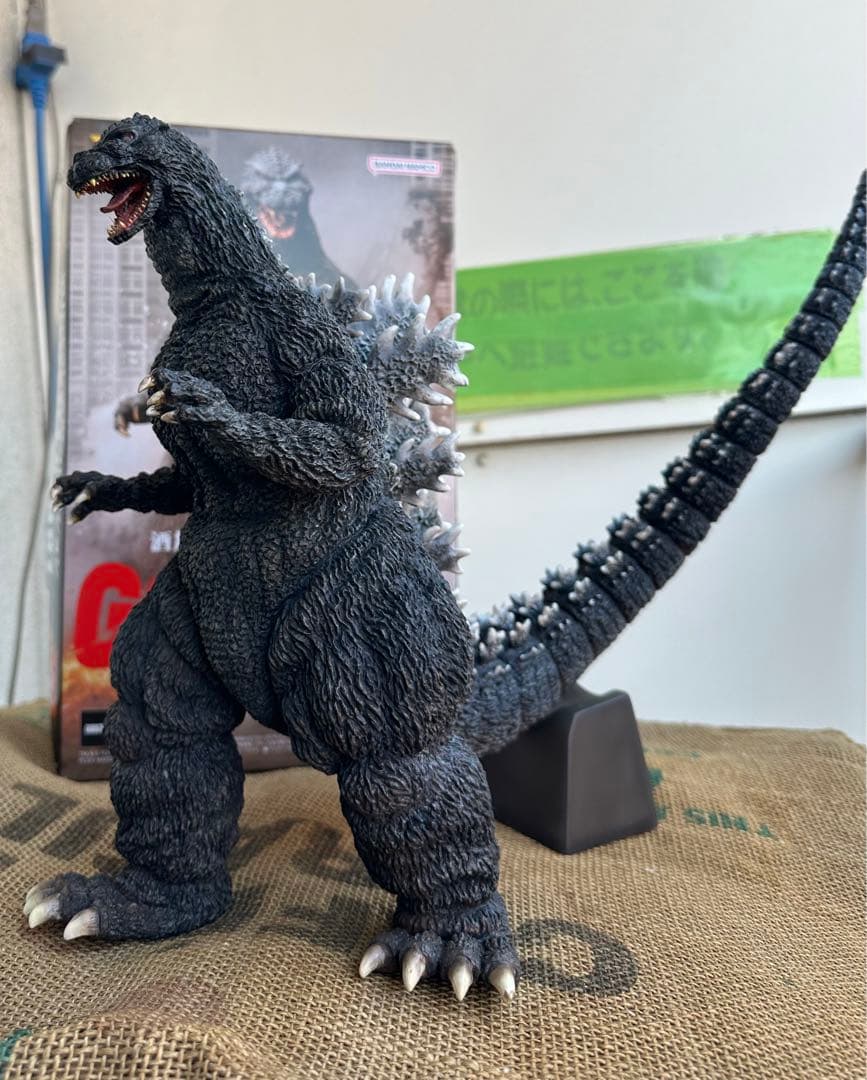 東宝30cmシリーズ 酒井ゆうじ造形コレクション ギドゴジ　新宿バージョン