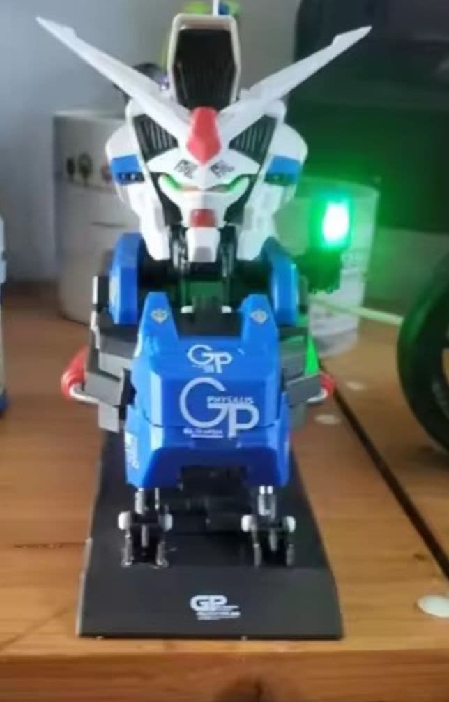バストモデル　GP02 海外製