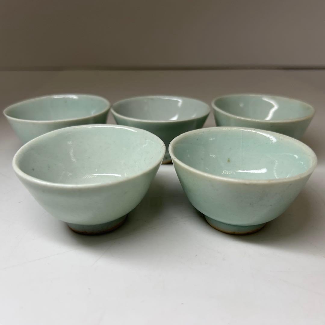 中国清朝時代　青磁煎茶碗5客　木箱付　口径約6.8㎝　東Y8-0203①トヒカ