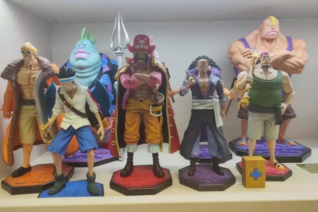 ワンピース STAND ゴールDロジャー ガレージキット ガレキ スタチュー