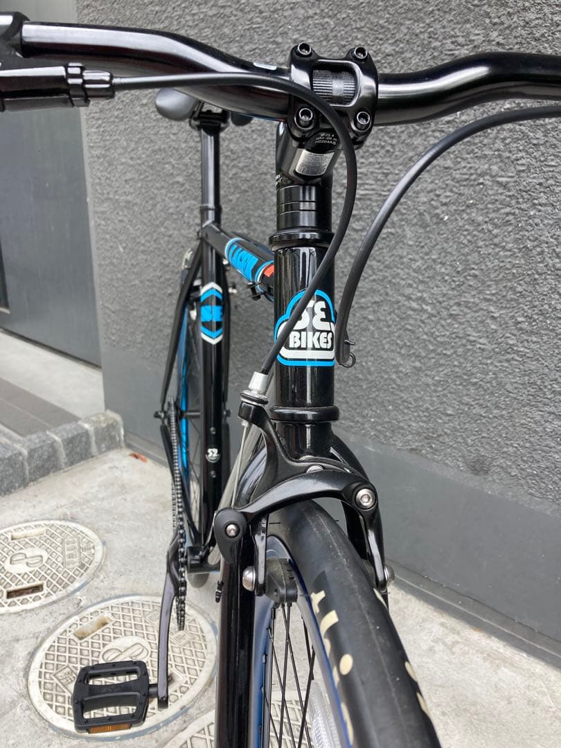 【自転車】アーバンシングルスピードバイク_ ブラック/ブルー