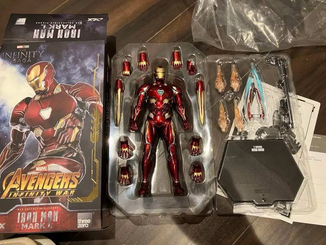 threezeroスリーゼロ　アイアンマンマーク50フィギュア ダイキャスト製