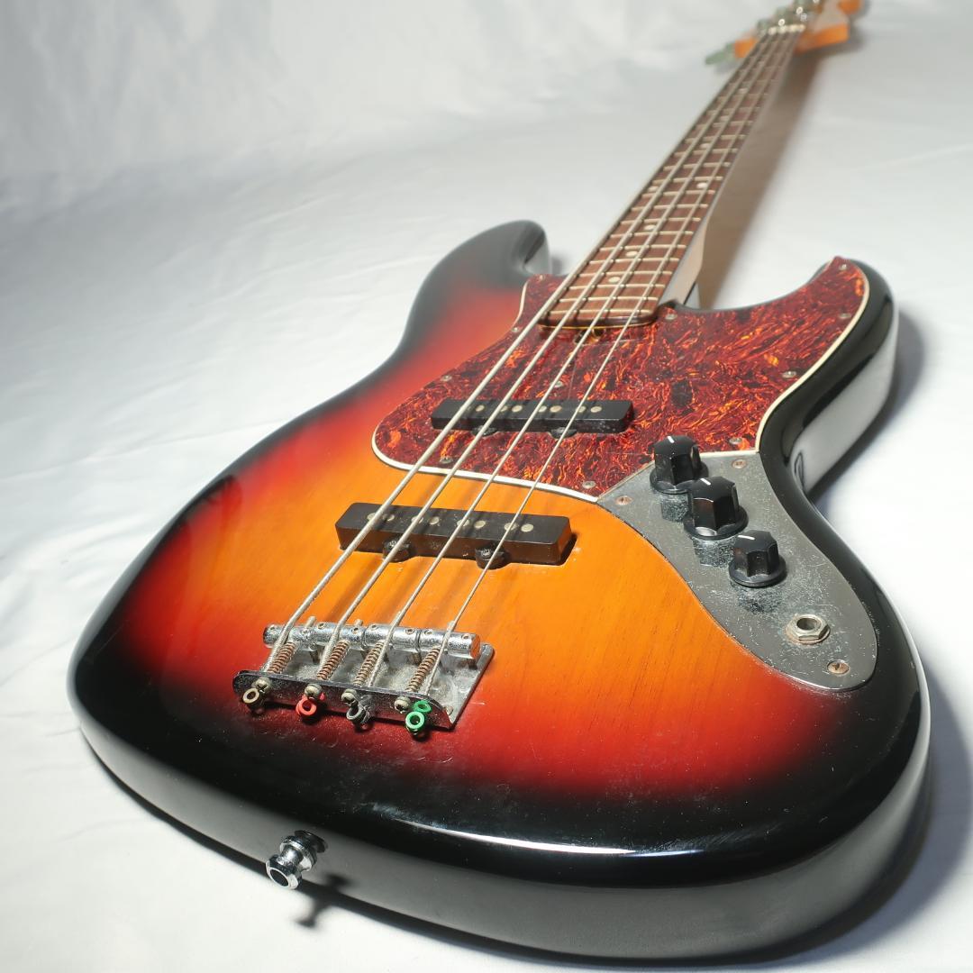 Laid Back ジャズベースタイプ エレキベース ビンテージレザーケース付