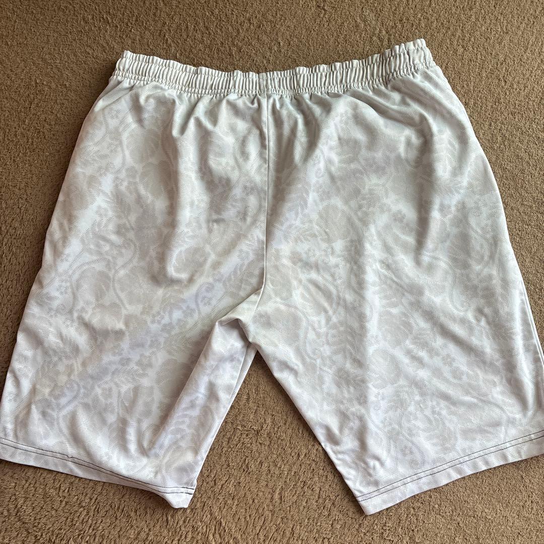 ヨネックス　ボタニカル　ハーフパンツ　白黒セット