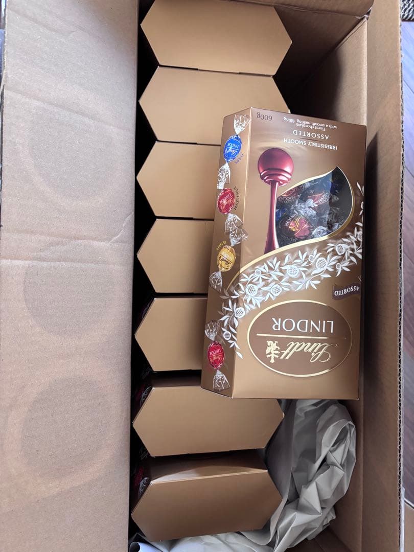 リンツ リンドール 4種アソート 敬老の日 600g（8箱）