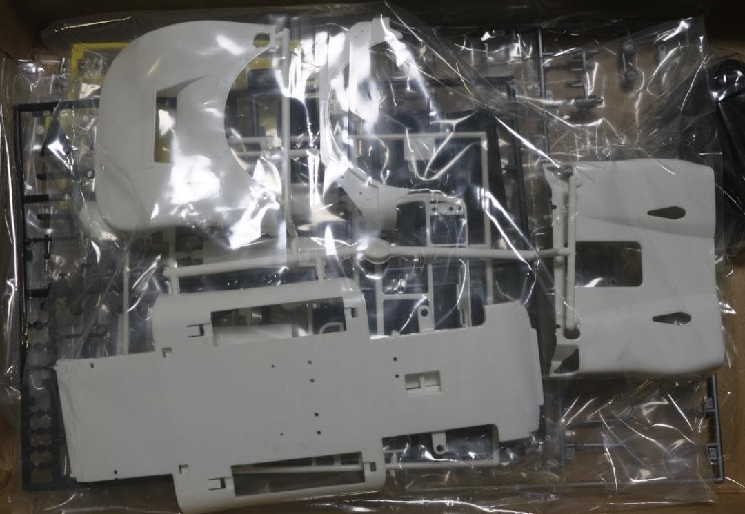 タミヤ製　1960年代レーシングカー３台　1/18　プラモデル　未組立　中古品