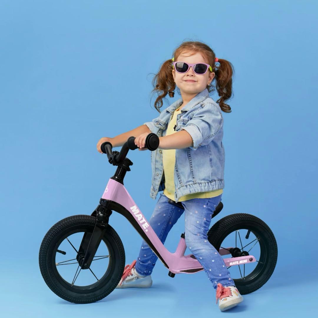 新品未開封　MATE mini キックバイク