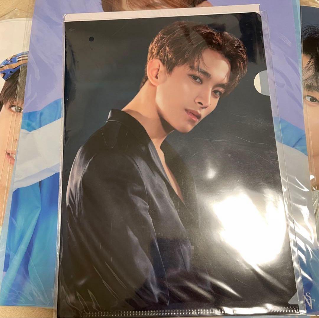 ドギョム DK ソクミン セブチseventeen うちわ クリアファイル