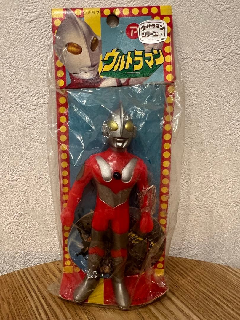 ビクトーラー　初代ウルトラマン　ソフビ　ウルトラシリーズ　円谷プロ