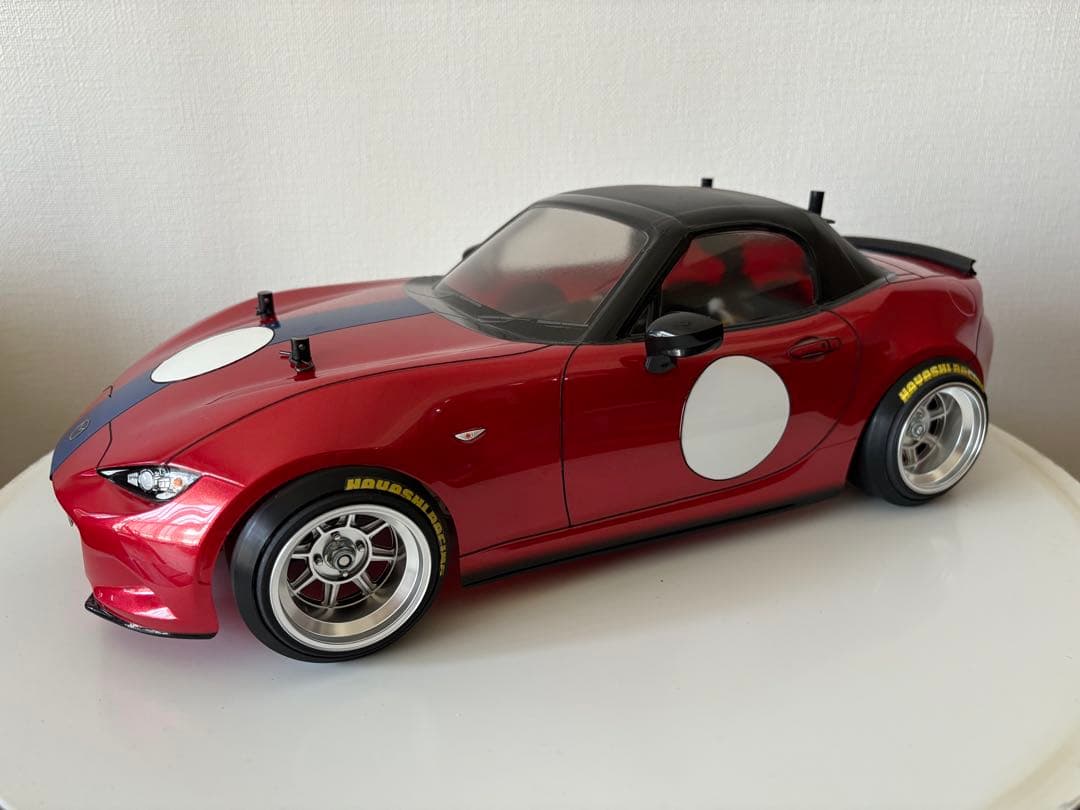 タミヤ1/10ラジコンカー ロードスター