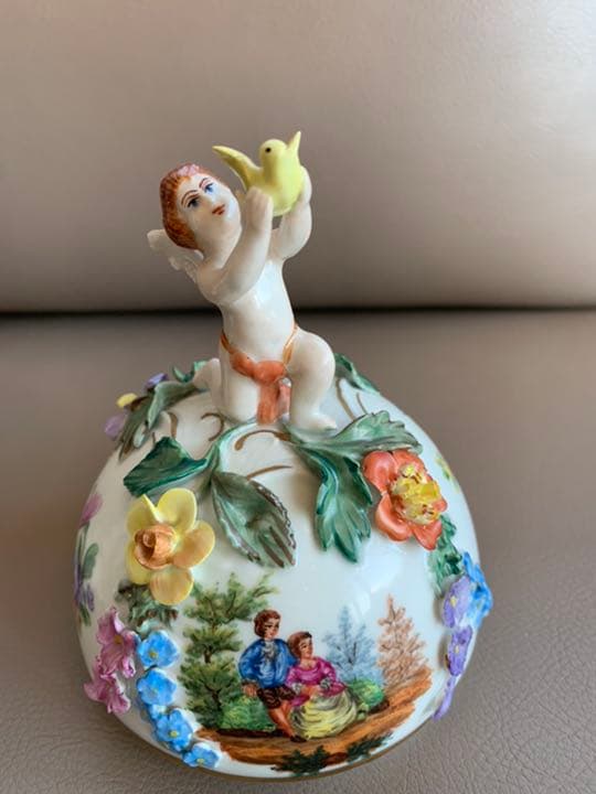 アンティークドレスデン　天使の壺