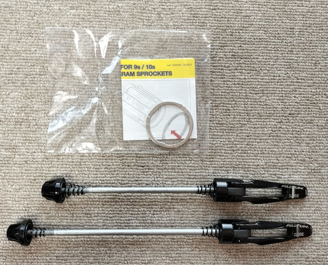 フルクラム レーシング４ リムブレーキ 17C クリンチャー シマノフリー