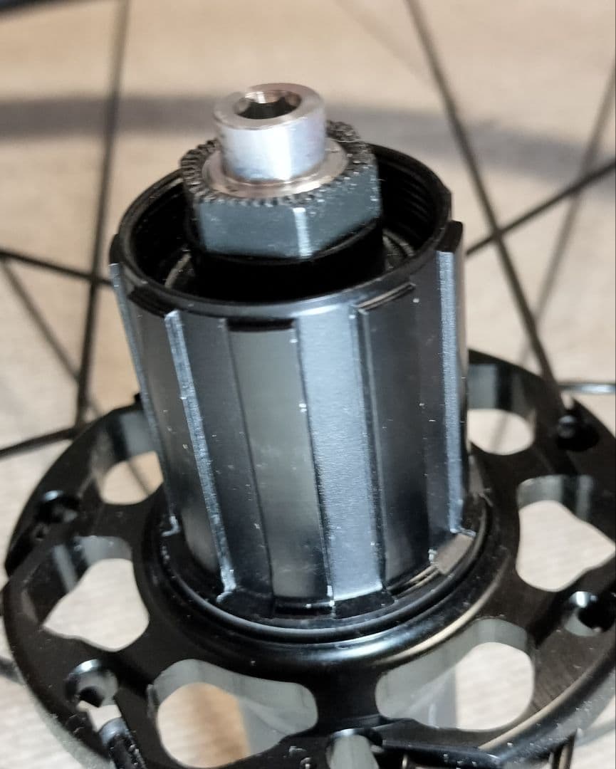 フルクラム レーシング４ リムブレーキ 17C クリンチャー シマノフリー