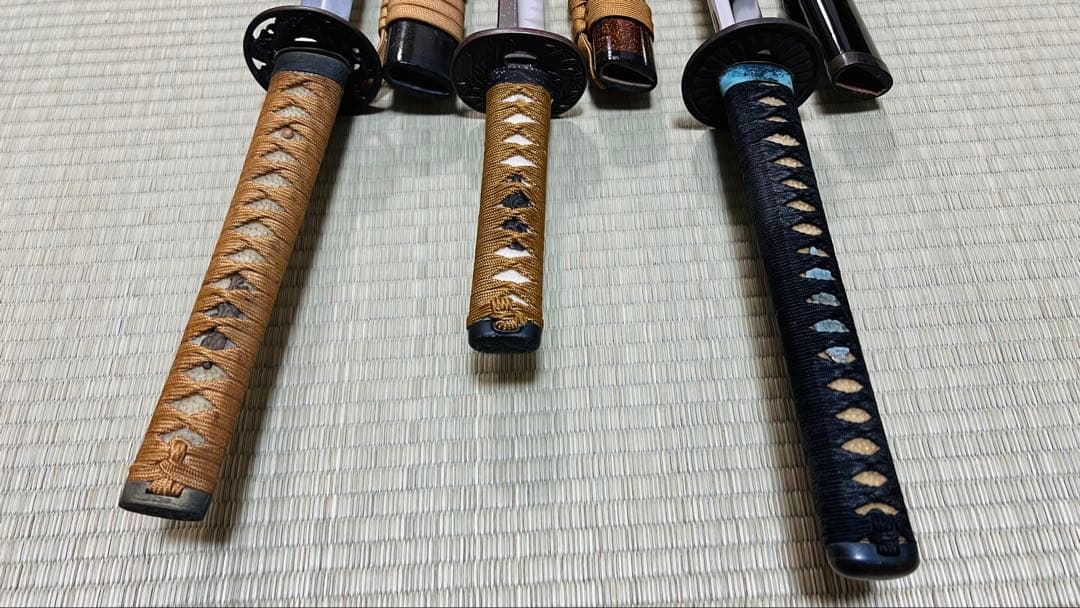 模造刀 3振りセット 大刀 脇差 パーツ取り 資料 まとめ売り 251119-3