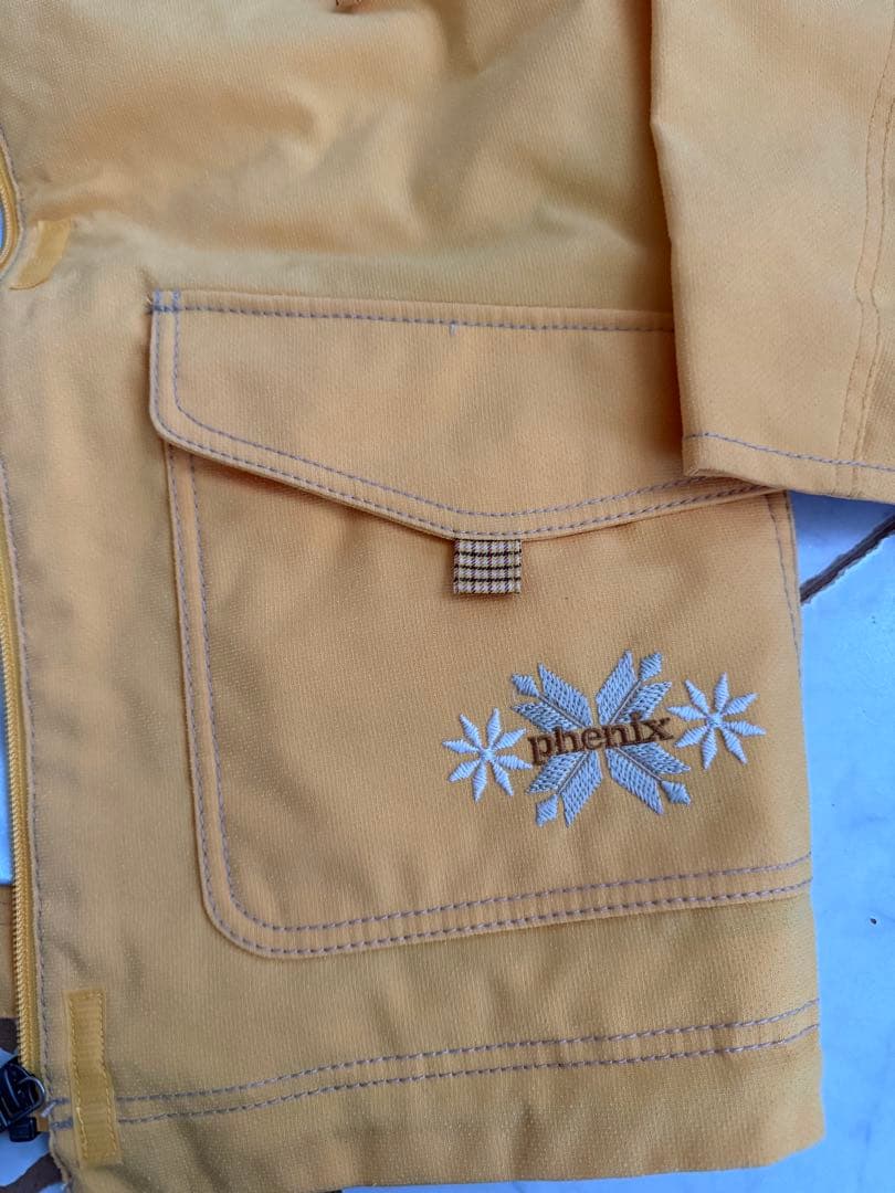 フェニックス Phoenix スキーウェア 上下セット黄色　白