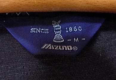 32070　ミズノ　メンズ　長袖ポロシャツ　赤　サイズＭ