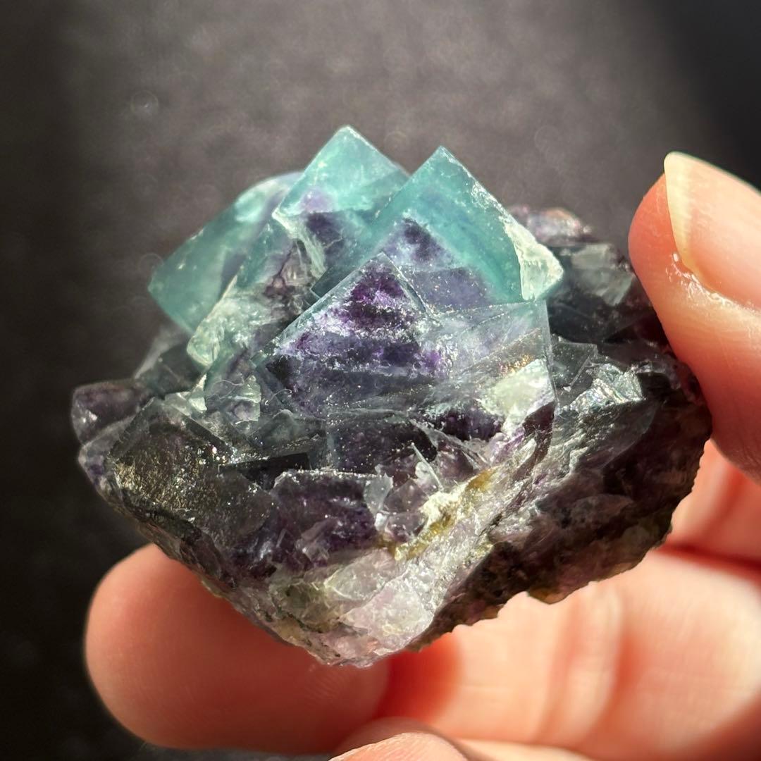 イリノイ産　ケイヴ・イン・ロック　バイカラー　フローライト　鉱物標本　原石