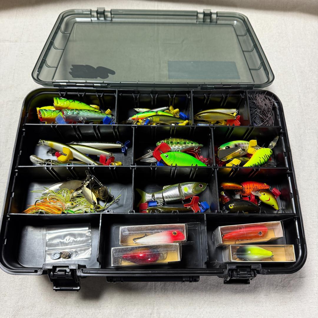 ブラックバス 引退セット ワーム ルアー シンカー フック等 BOX付き