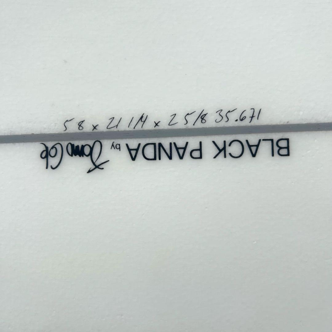 【美品】アロハサーフボードEPS BLACK PANDA5'8（早い者勝ち）