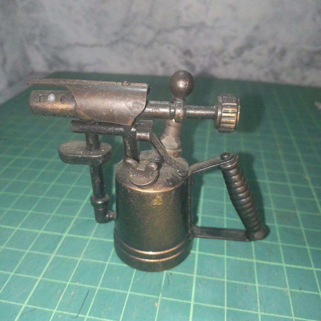 Play-me社　鉛筆削り２つ