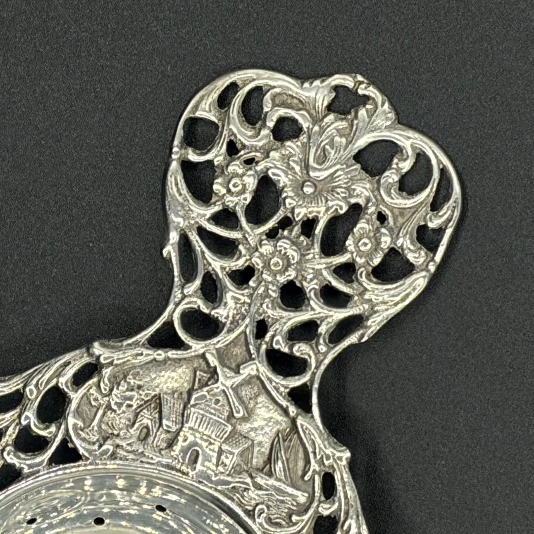 デンマークアンティーク・透かし花柄と風車のティーストレナー・純銀プレート