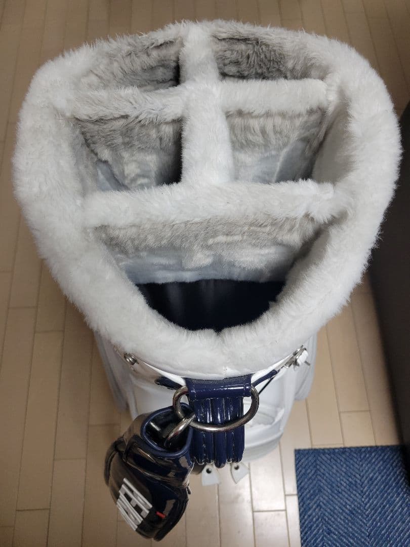 【美品】PEARLY GATES キャディバッグ ホワイト/ネイビー　エナメル♪