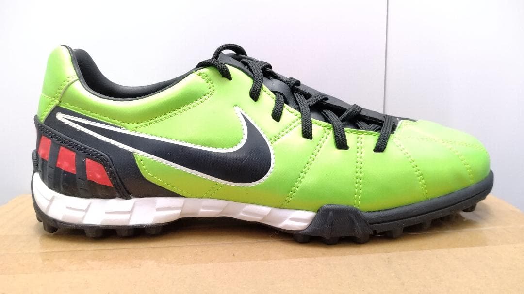 【新品 26cm】 ナイキ トータル90 シュート III TF