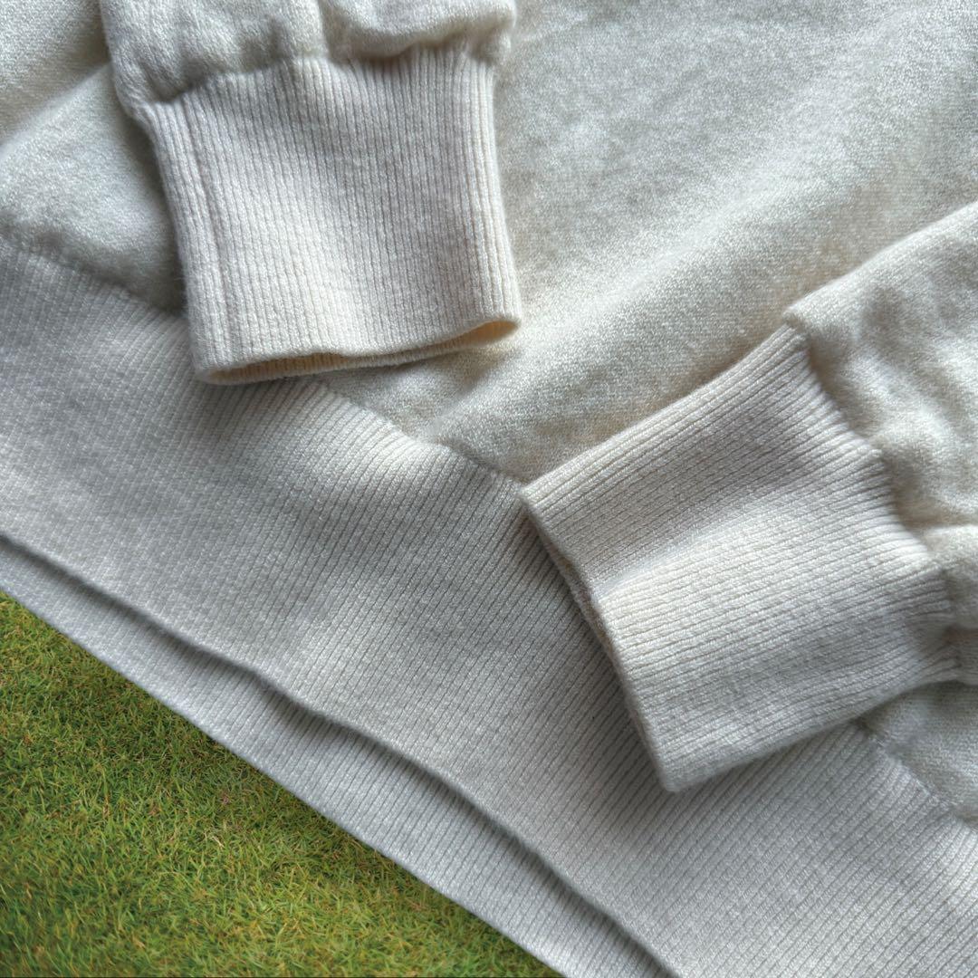 カシミヤ素材　蓄熱　防寒裏地　マスターバニー　ニット　オフホワイト　S〜M相当