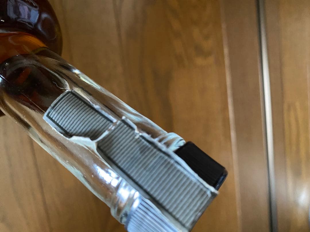 サントリー 山崎蒸溜所樽出原酒10年貯蔵 封印シール破れあり