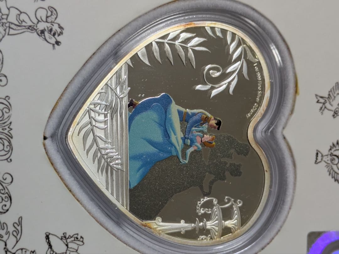 ディズニーシンデレラ70周年1オンス純銀変色あり