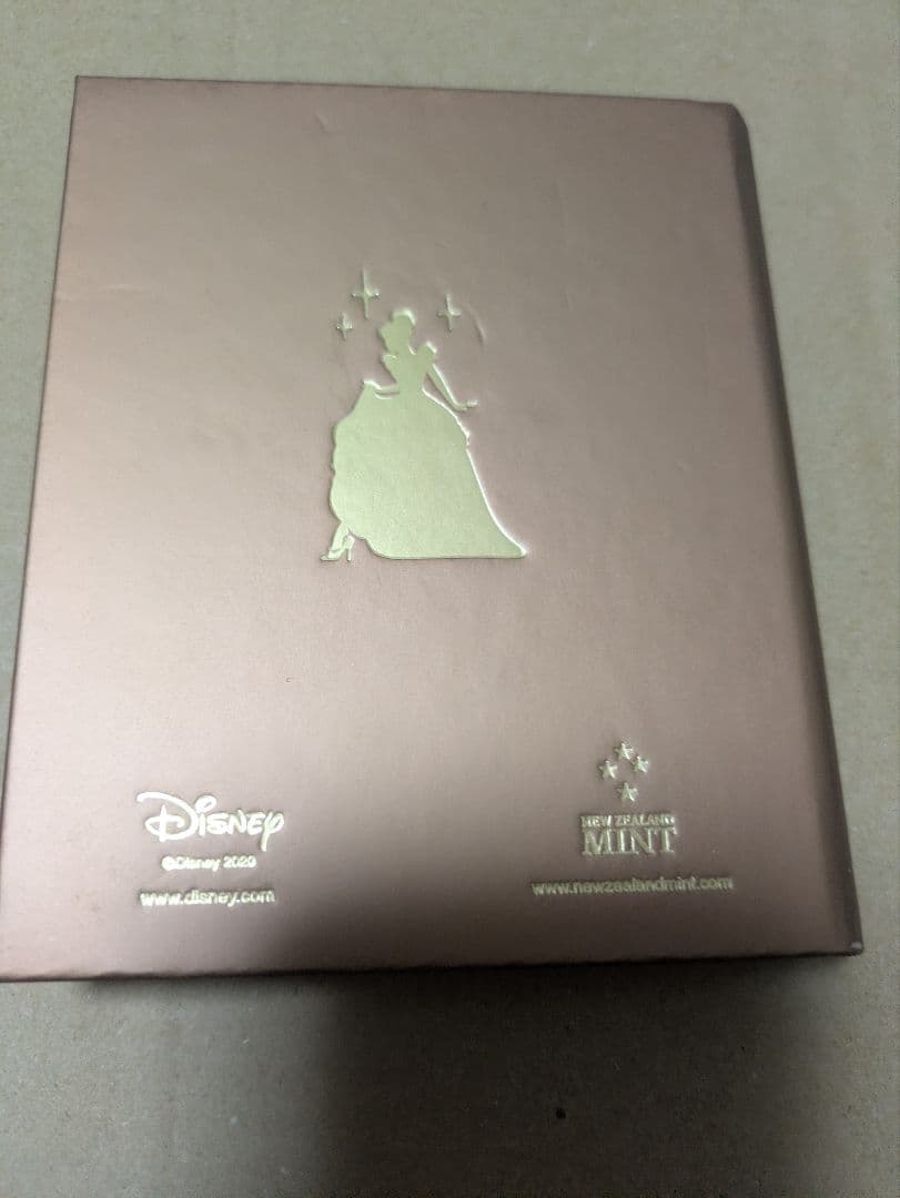 ディズニーシンデレラ70周年1オンス純銀変色あり