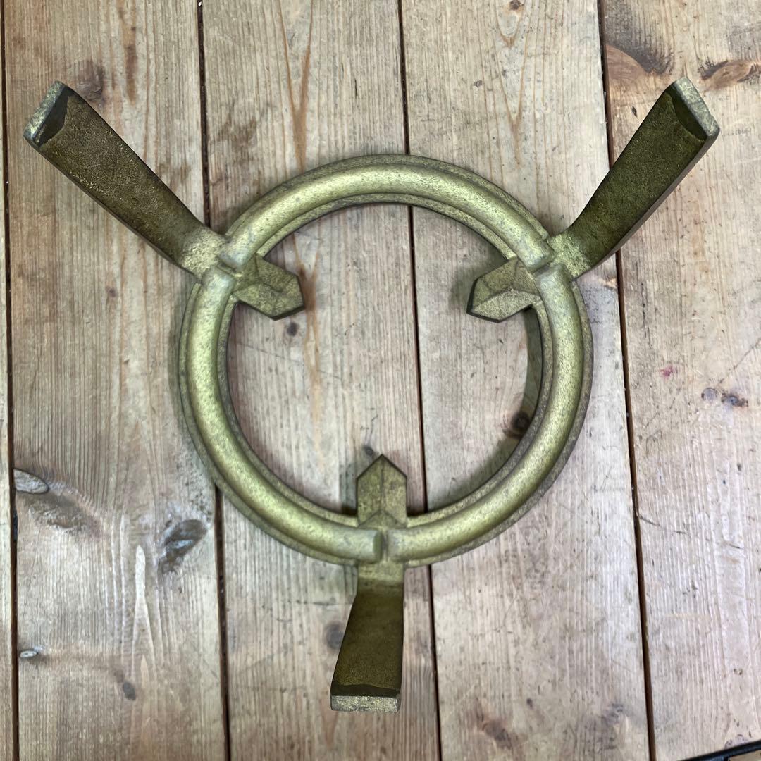 A-5 五徳 真鍮 鋳物 三本脚 火鉢 囲炉裏 茶道具 香道具 炭道具 古道具