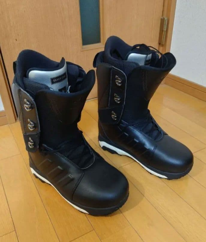 お値下げ！！ アディダス スノーボード ブーツ 紐タイプ タクティカルADV