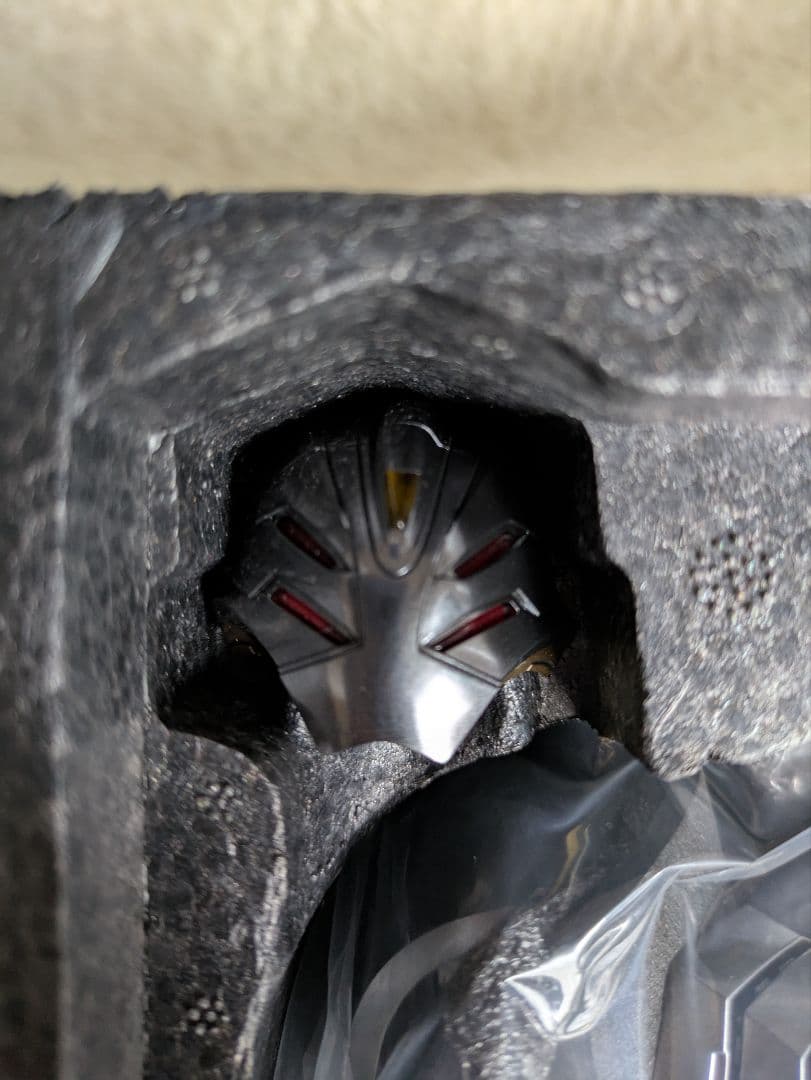 【美品】ホットトイズ　インフィニティ　ウルトロン　フィギュア