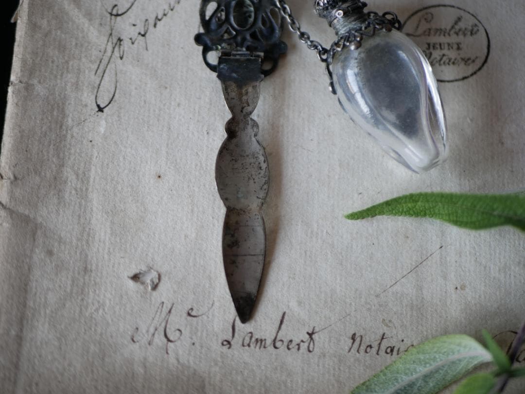 ブルターニュ紋章　シャトレーヌ　香水瓶　フランスアンティーク　アンティーク