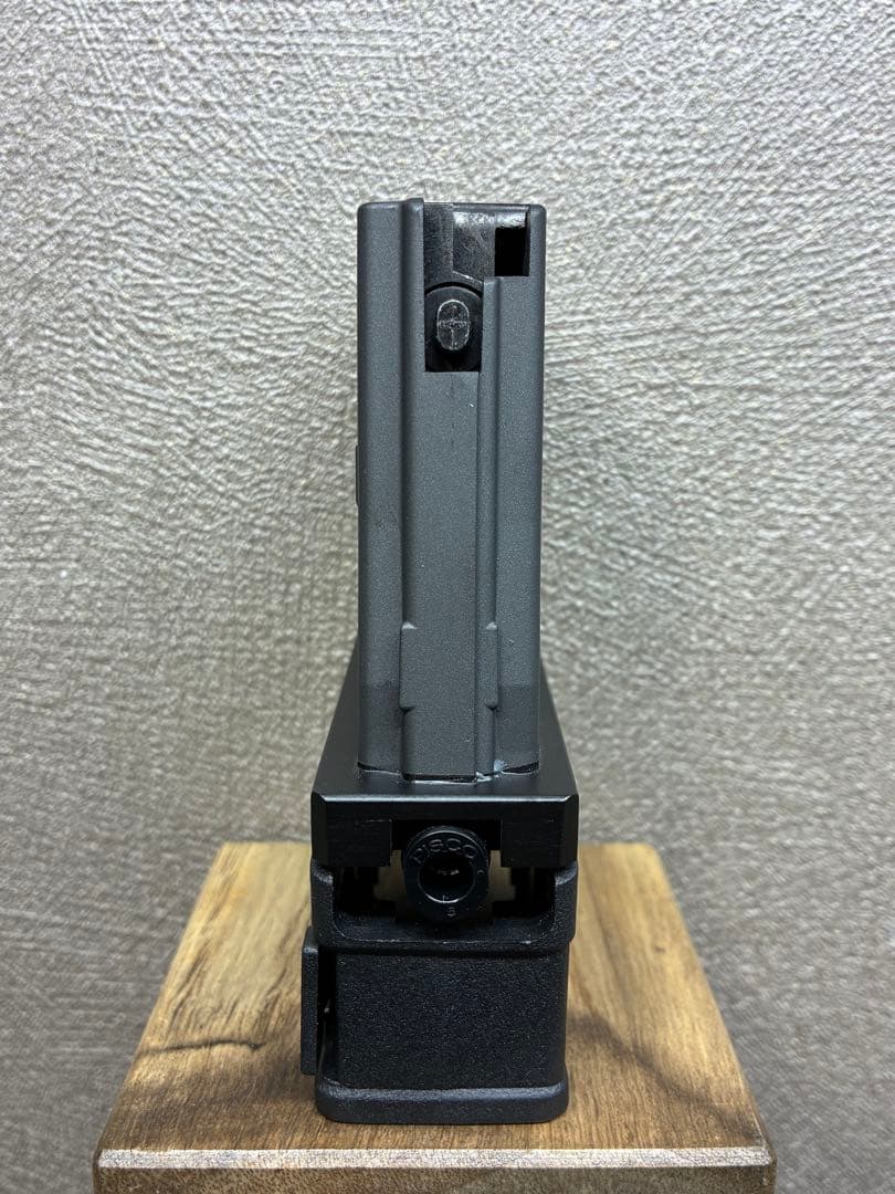 R7-22 東京マルイ GBB M4 マガジンアダプター 外部ソース仕様