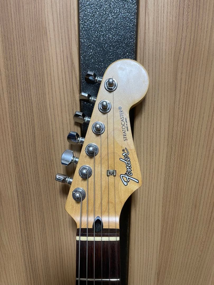 Fender JAPAN ストラトキャスター