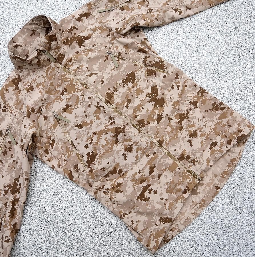 極美品 M-L 米軍実物 パタゴニア MARS レベル5 ジャケット AOR1