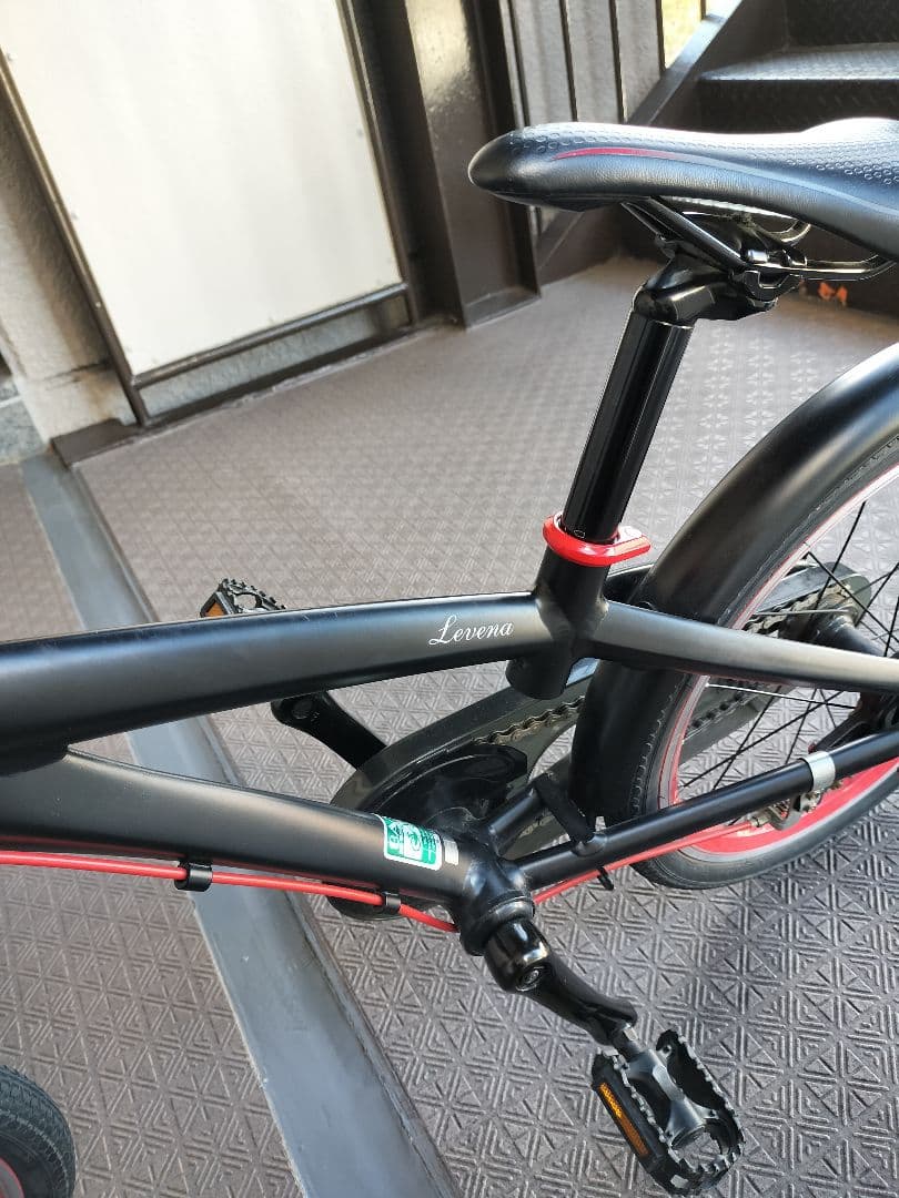 ブリヂストン　Levena 引取限定（大阪箕面）