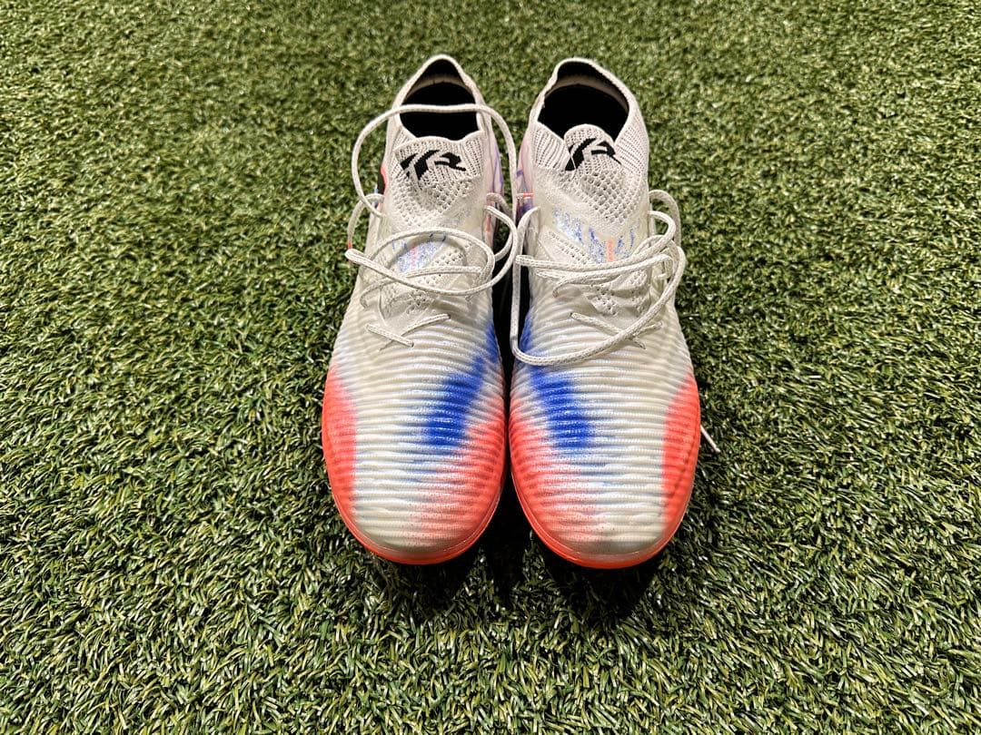 Puma Future8アルティメット　agモデル　ホワイト/ブルー/レッド