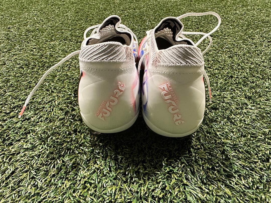 Puma Future8アルティメット　agモデル　ホワイト/ブルー/レッド