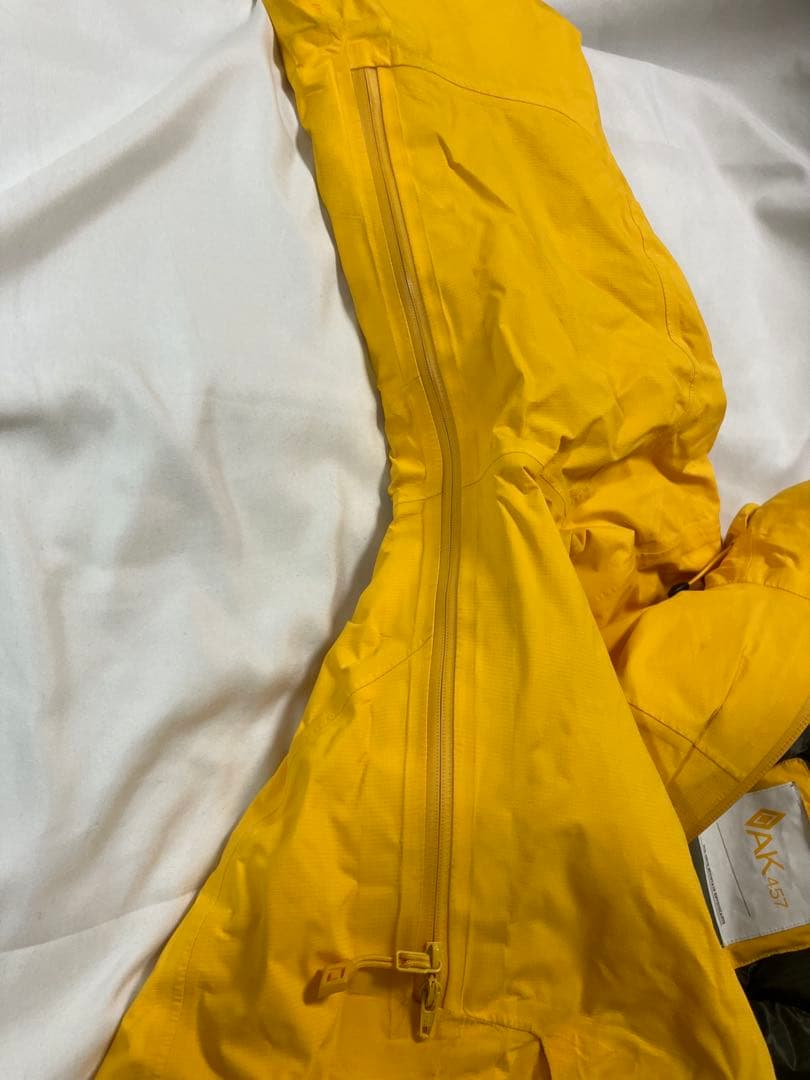 良品高品質　AK457 バートン　藤原ヒロシ　ダウン　フェザー