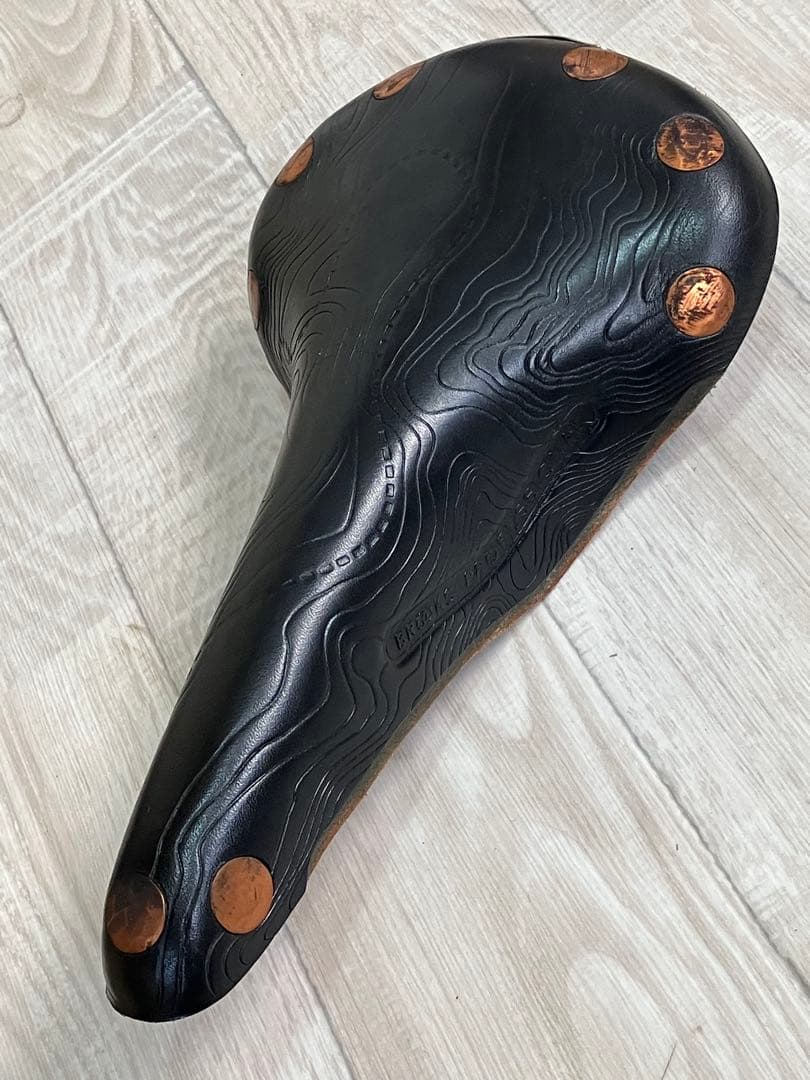 BROOKS ブルックス　限定　黒 レザーサドル 銅リベット付き　B84