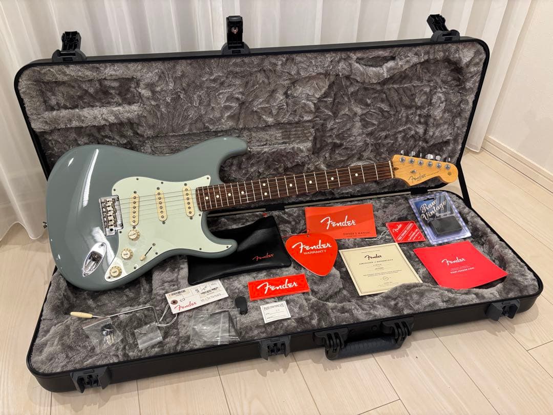 ギター FENDER Ame Pro Stratcastar sonic gray