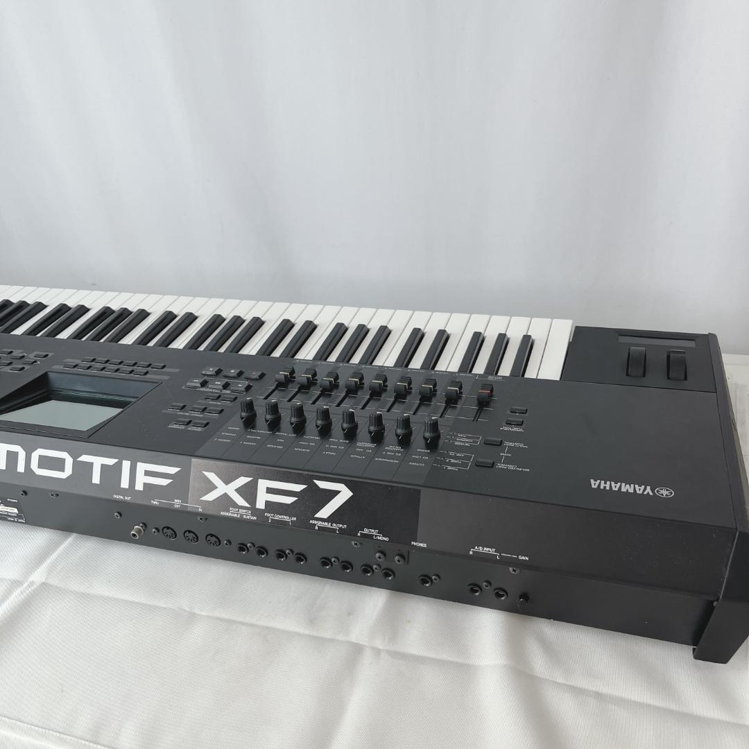 美品☘️　YAMAHA ミュージックシンセサイザー MOTIF XF7 76キー