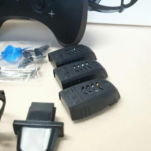 ドローン Holy Stone HS210 Pro