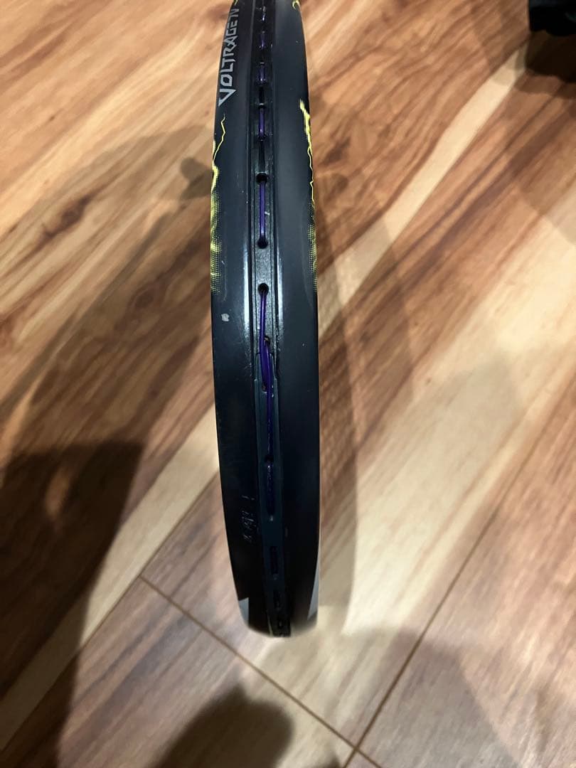 YONEX ボルテージ7V テニスラケット