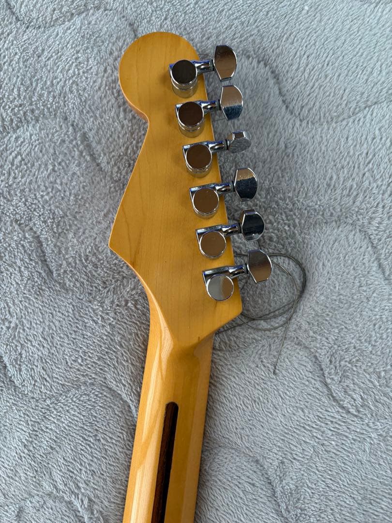 Joodee ダンカンYJM2発搭載、ロックペグ、ロック式トレモロのダブルロック