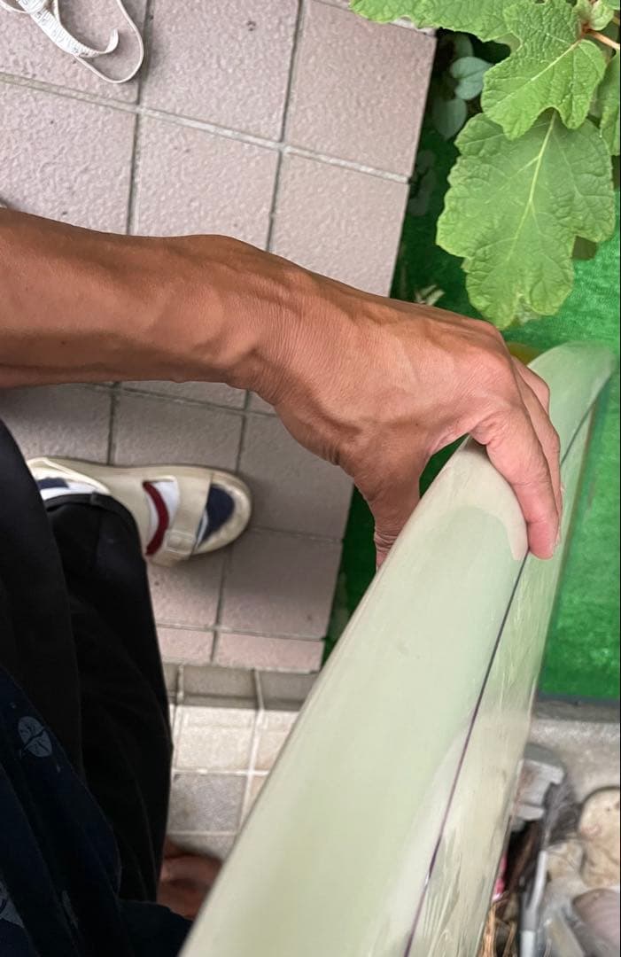 レトロツインフィッシュ5.10厚さ浮力あり