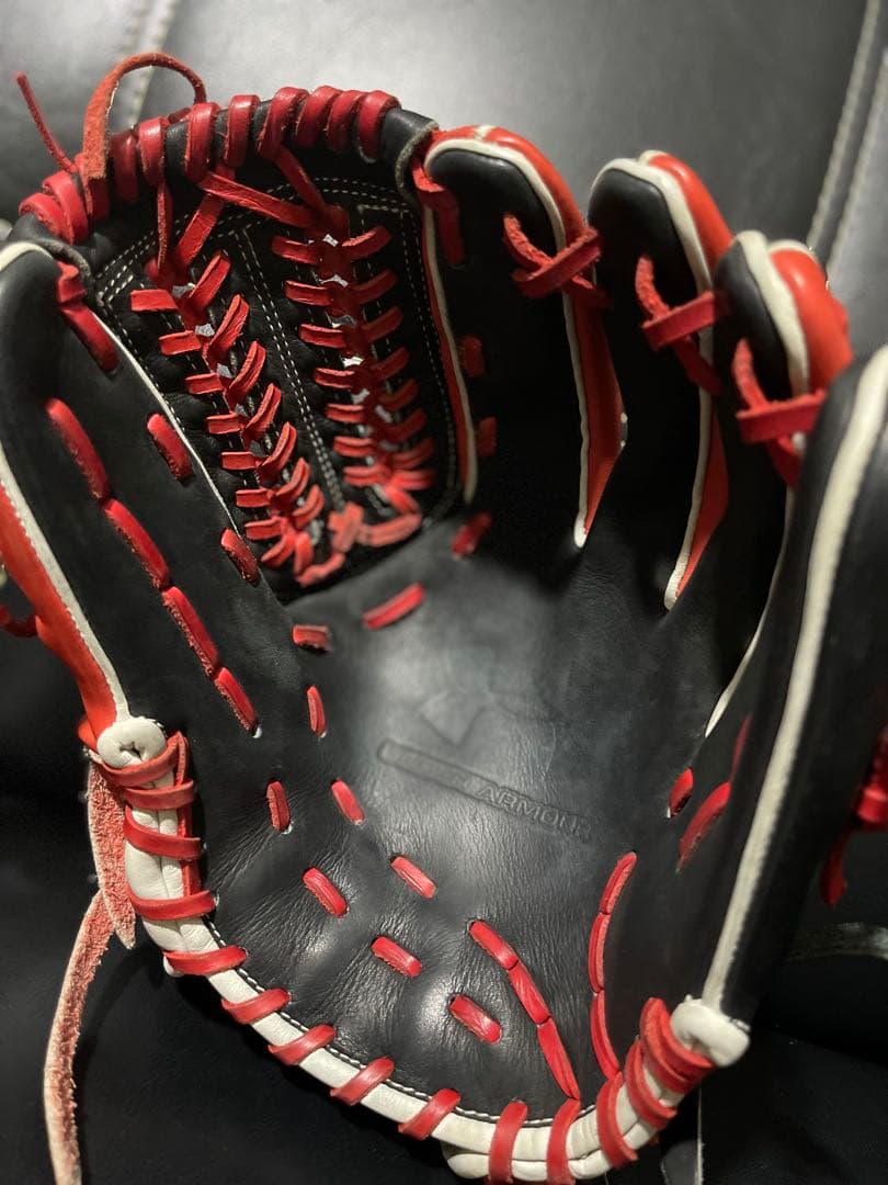 [レア]アンダーアーマー　軟式オーダーグローブ　内野用